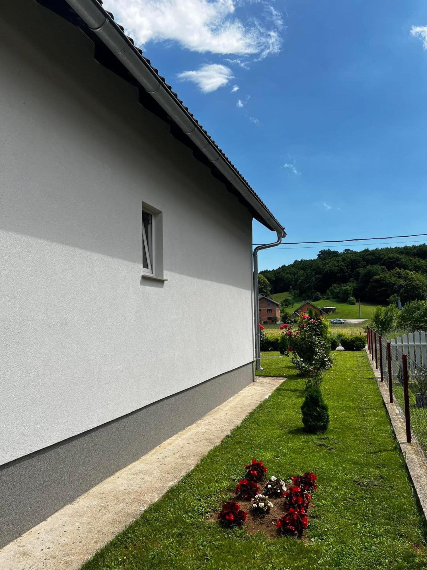 Apartman Matej Apartamento Otočac Exterior foto